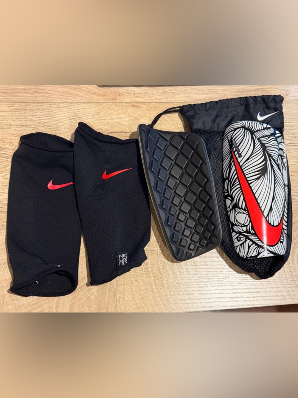 Nike lite mercurial soccer shin guard